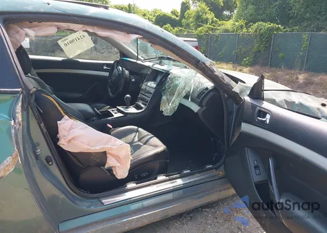 2009 Infiniti G37X from USA, damaged, VIN JNKCV64F39M654267